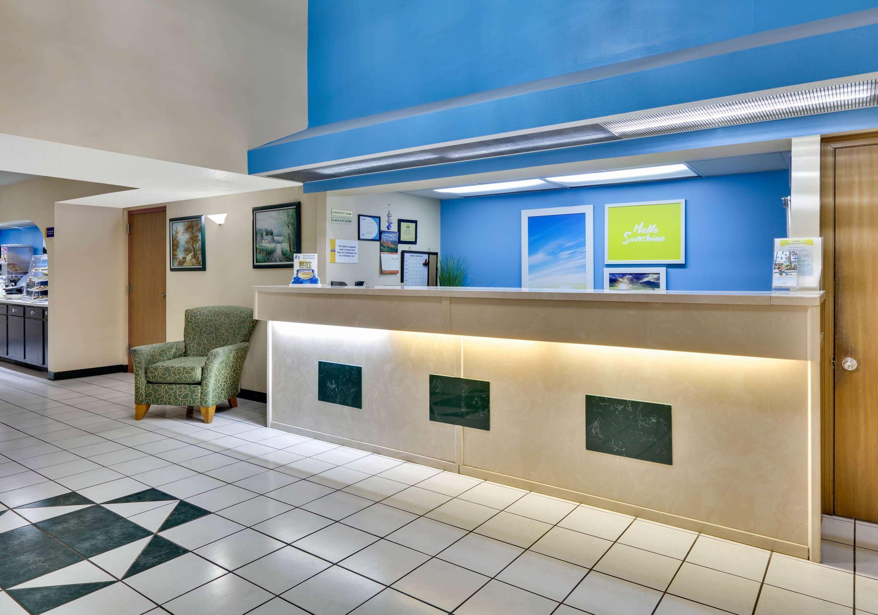 Days Inn & Suites By Wyndham Μπέντονβιλ Εξωτερικό φωτογραφία