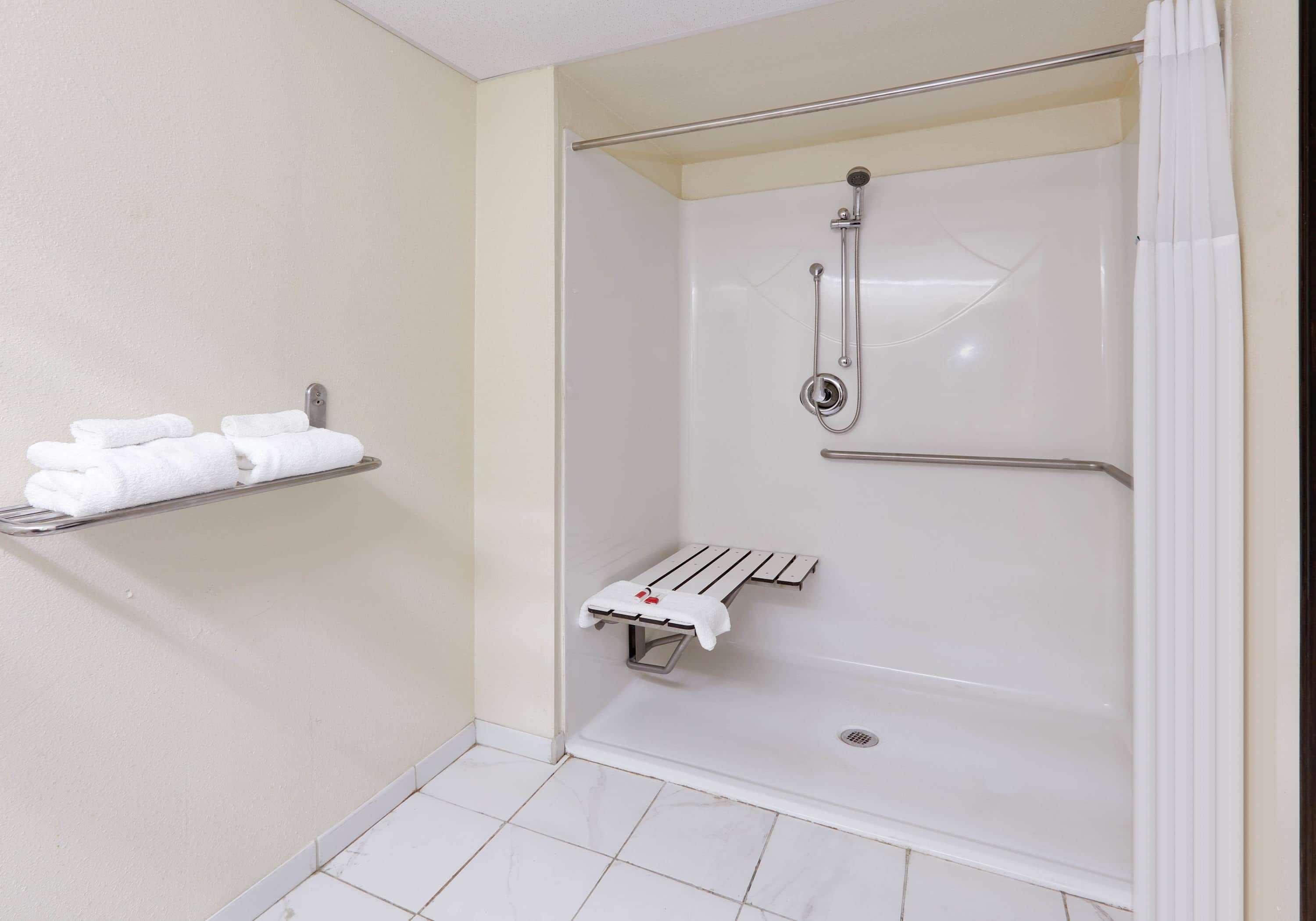 Days Inn & Suites By Wyndham Μπέντονβιλ Εξωτερικό φωτογραφία